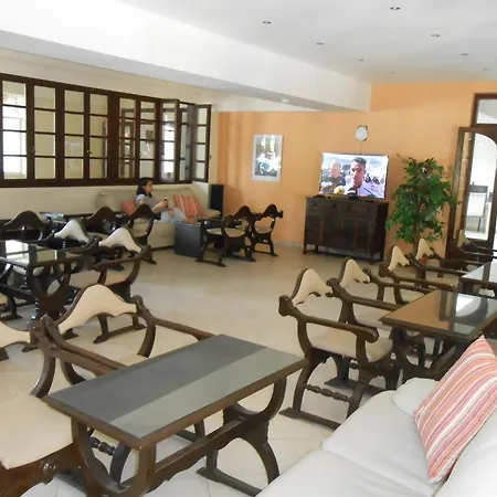 άνναλιζα Ύψος