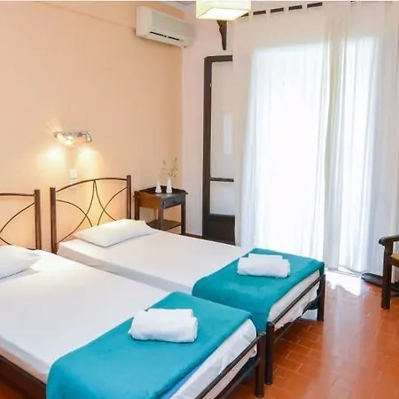 Annaliza Aparthotel 3*