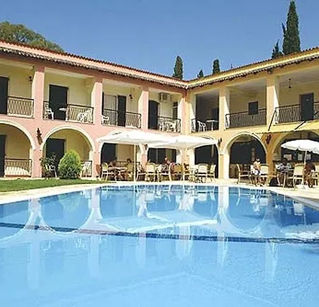 Annaliza Aparthotel 3*